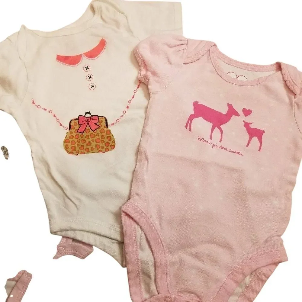 3 Onsies 6-9 months